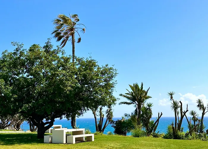 アパート Acqua Mar フンシャル